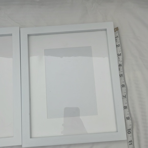 Uniek Gallery 8" x 10" Matted for 5" x 7" Picture Frame, White, Set of 2 - Picture 2 of 6